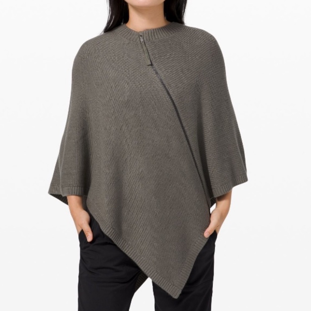 On the go poncho by LuLuLemon. Perfect condition. Light and soft- LuluLemon